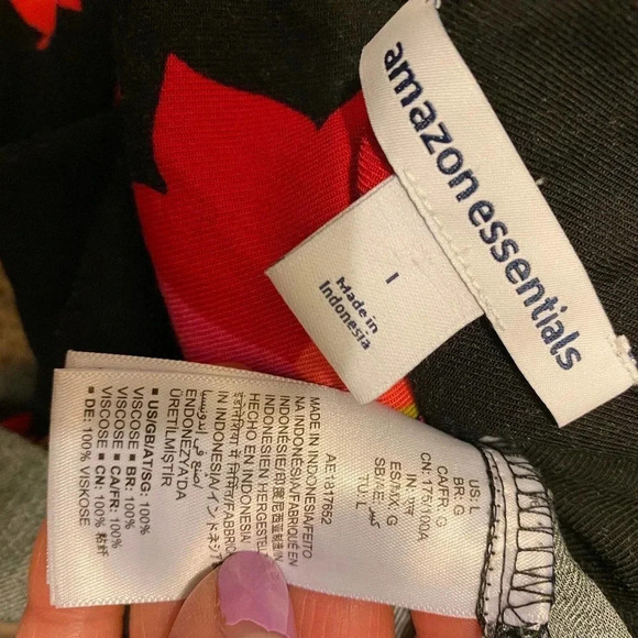 Amazon Essentials Beautiful Flowers Top Women Size L - Picture 4 of 5